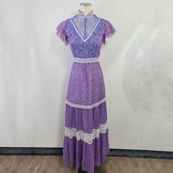 Vintage Dresses & Skirts - Vintage purple floral prairie dress dainty pastel cottagecore flutter sleeve 70s